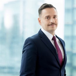 新华视点｜代办领创业补贴？小心被中介“收割”